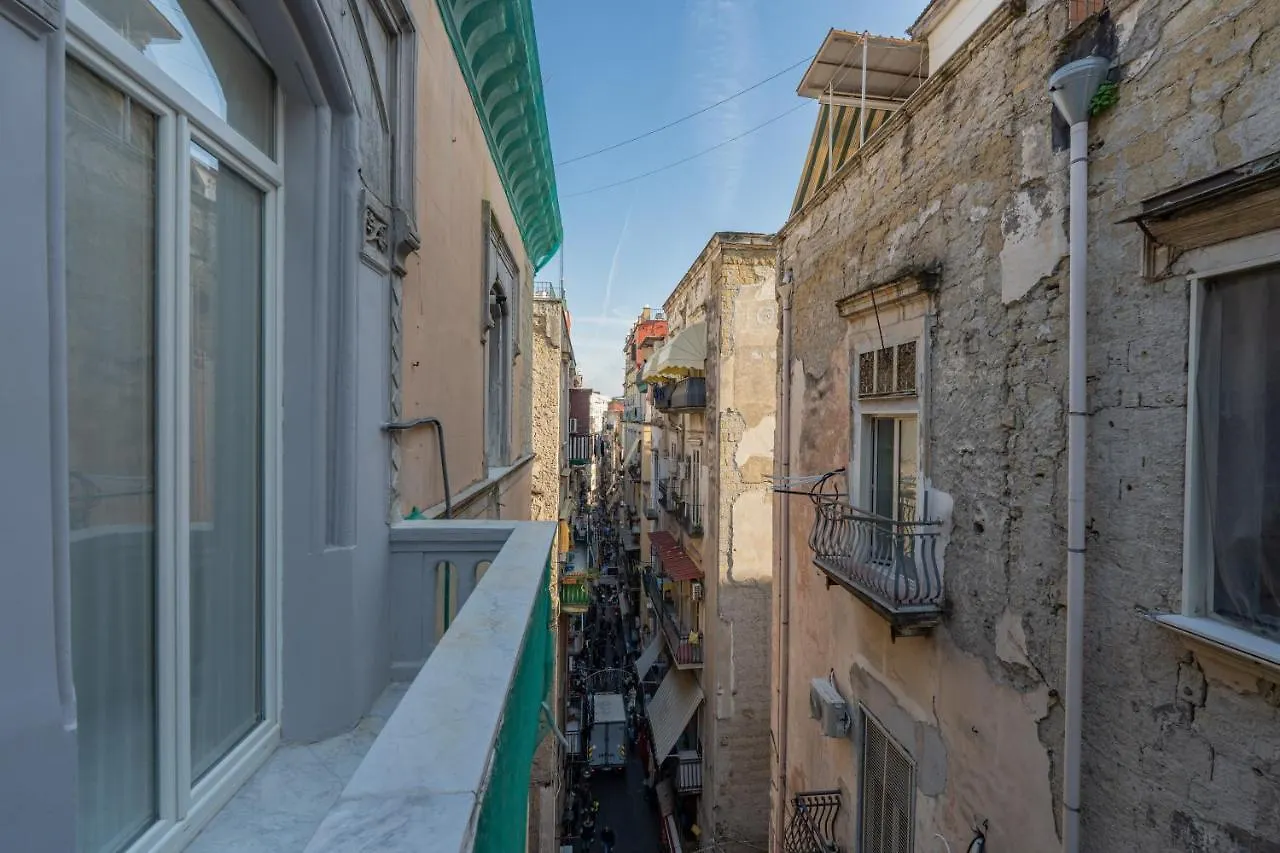 Palazzo Massa Apartments 나폴리 0*,